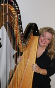 Harpist Lisa 1